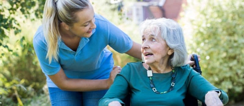Pflegedienst gründen erfolgreich führen: Tipps und Tricks
