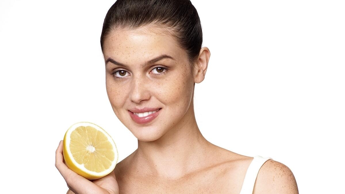 Lemon Juice's Potent Formula for Dark Spot Eradication