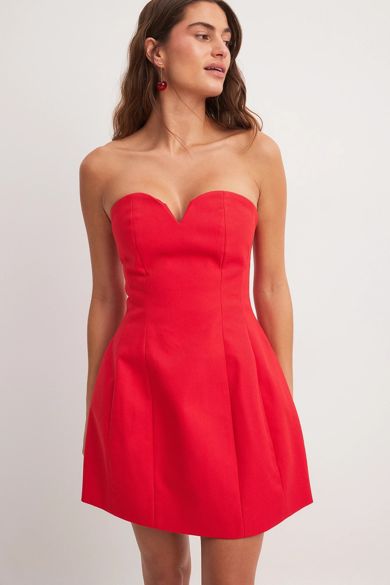 Strahlend schön im Minikleid Rot von Arcinora