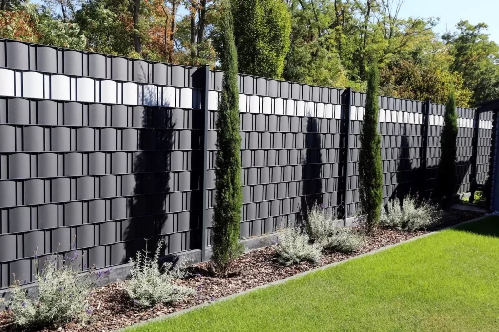 Redefining Outdoor Living with Sichtschutz Innovations